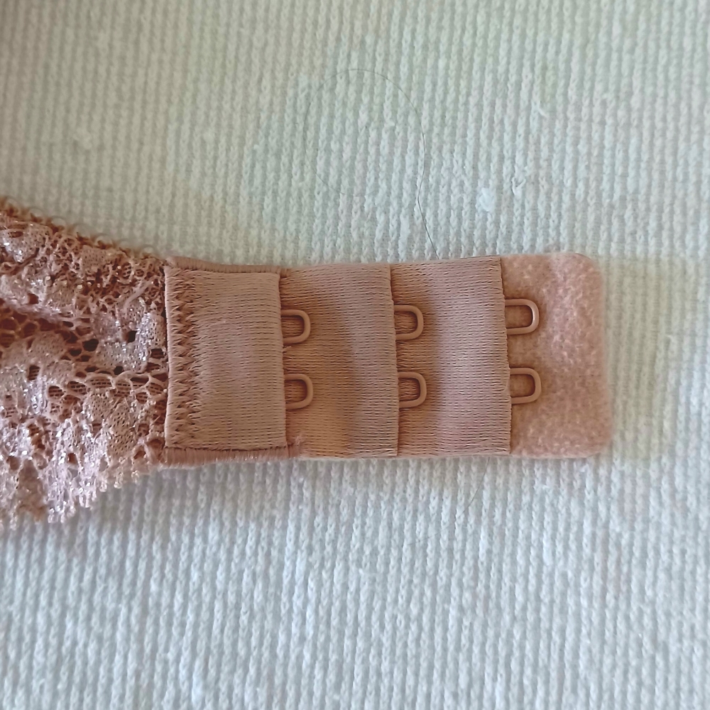 Victoria's Secret Dream Angels Lined Demi Bra, 32C - Picture 8 of 12